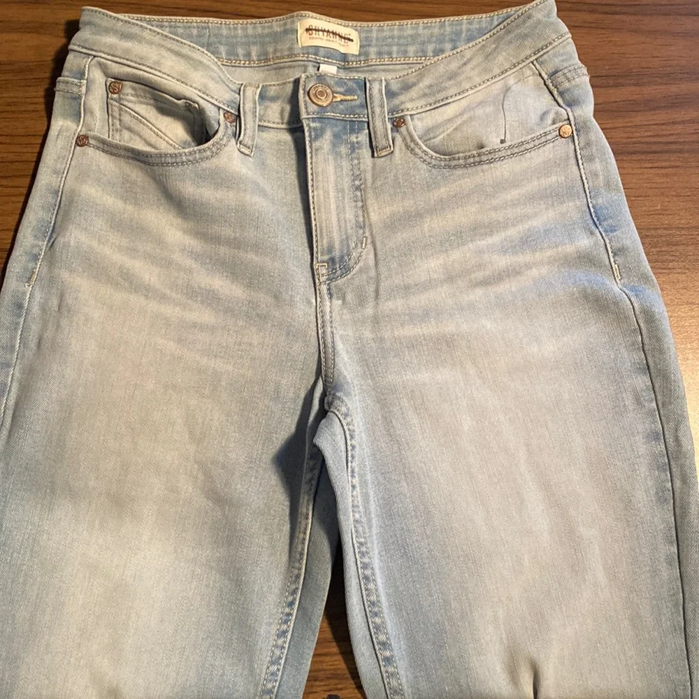 Shyanne Women’s High Rise Flare/Wide leg Denim Jeans. - Picture 2 of 7